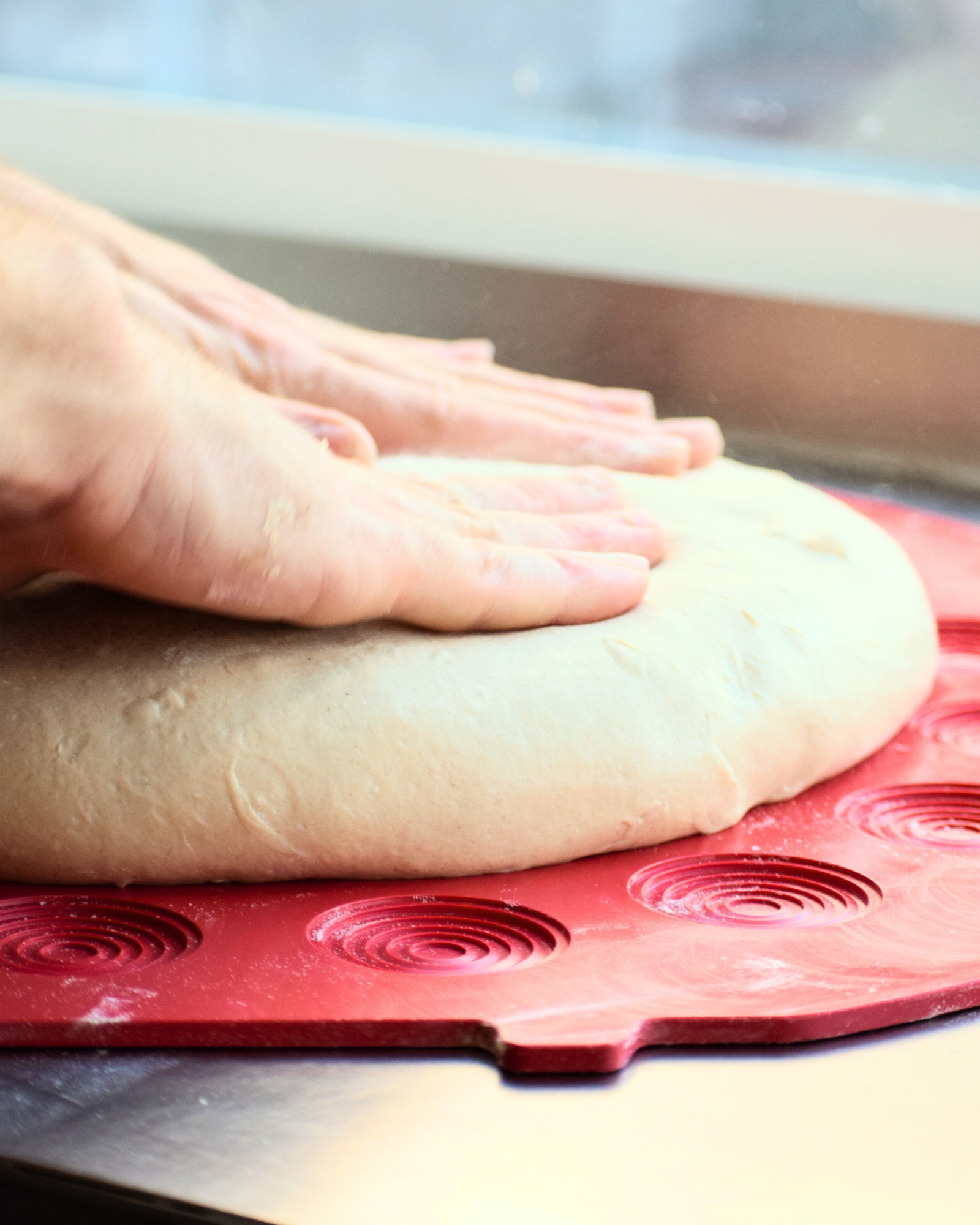 HALO bagel sandwich with fresh toppings